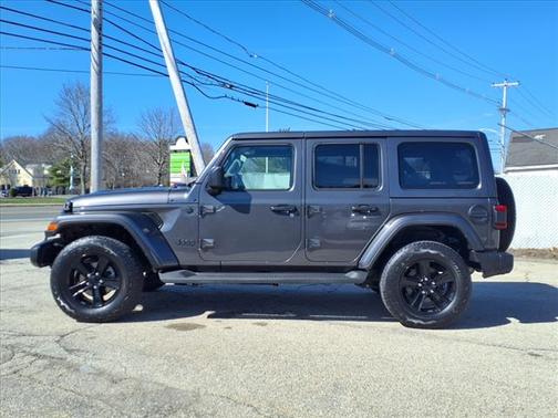 2022 Jeep Wrangler Unlimited Sahara Altitude 4x4