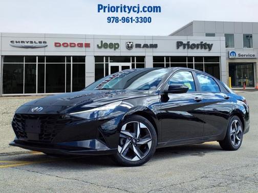 2023 Hyundai ELANTRA SEL