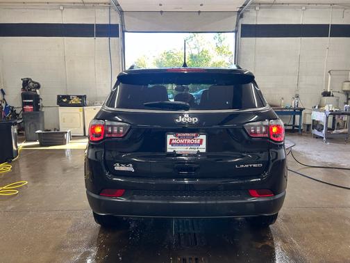 Diamond Black 2024 Jeep Compass Limited