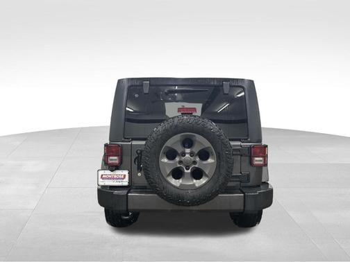 Granite Crystal Clearcoat Metallic 2017 Jeep Wrangler Unlimited Sport