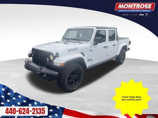 Bright White Clearcoat 2021 Jeep Gladiator Sport