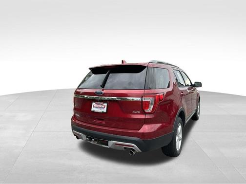 Ruby Red Metallic 2017 Ford Explorer XLT