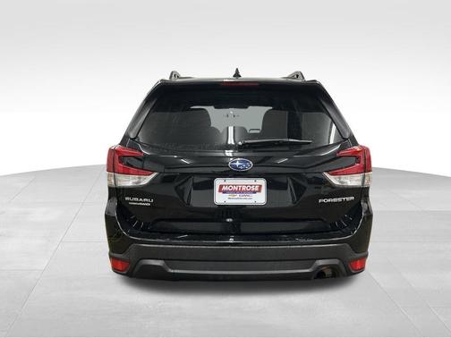 Crystal Black Silica 2023 Subaru Forester Premium