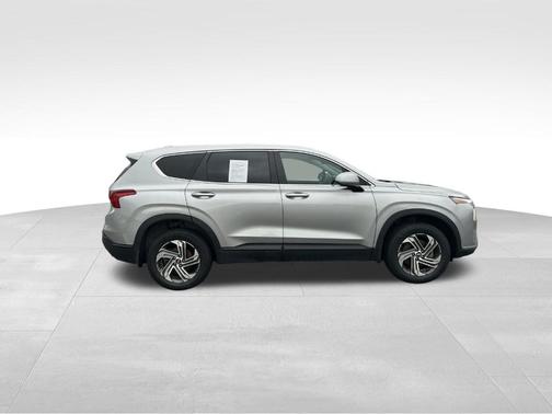 2022 Hyundai SANTA FE SE