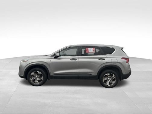 2022 Hyundai SANTA FE SE