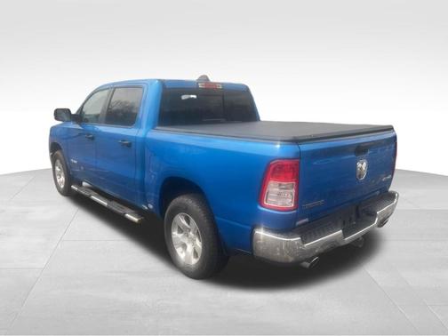 Hydro Blue Pearlcoat 2024 RAM 1500 Big Horn/Lone Star