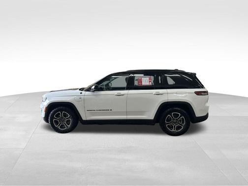 2022 Jeep Grand Cherokee 4xe Trailhawk