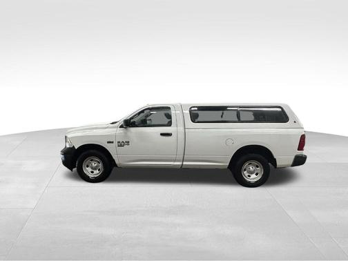 Bright White Clearcoat 2019 RAM 1500 Classic Tradesman