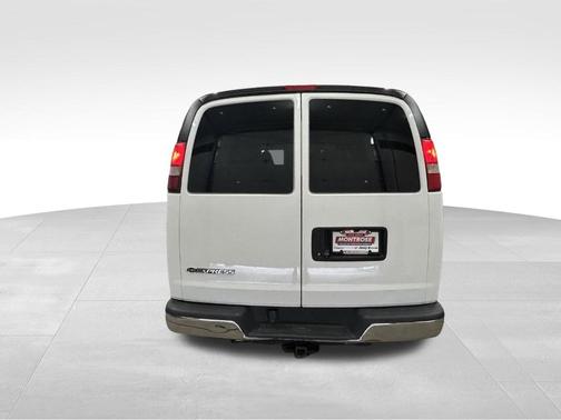 2017 Chevrolet Express 3500 LT