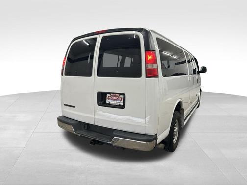 2017 Chevrolet Express 3500 LT