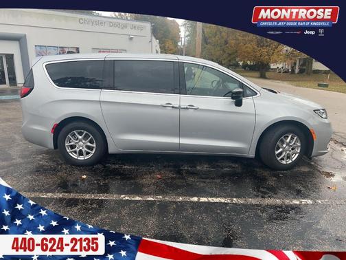 2026 Chrysler Pacifica Select