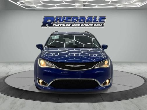 2018 Chrysler Pacifica Touring-L