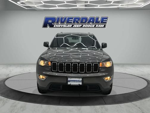 2020 Jeep Grand Cherokee Laredo E