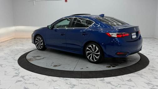 2017 Acura ILX Premium & A-SPEC Packages