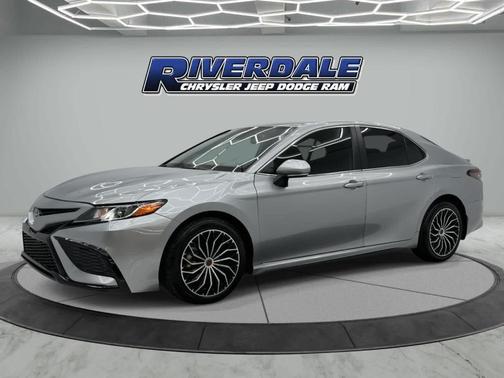 2024 Toyota Camry SE Nightshade