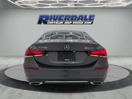 2022 Mercedes-Benz A-Class A 220 4MATIC