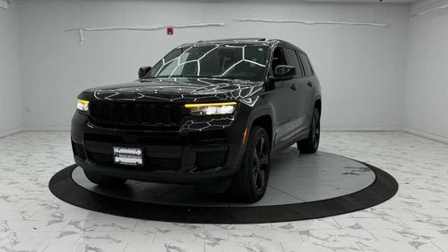 2022 Jeep Grand Cherokee L Laredo