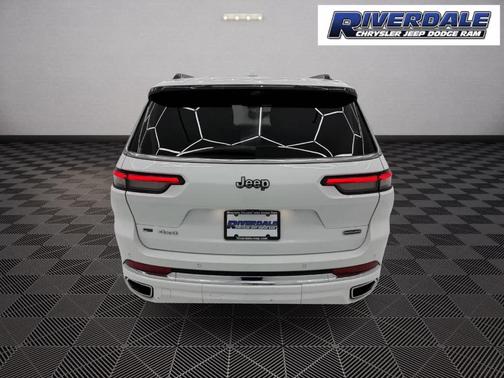 2022 Jeep Grand Cherokee L Overland