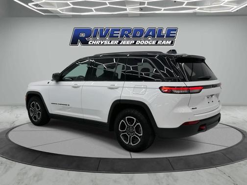 2022 Jeep Grand Cherokee Trailhawk