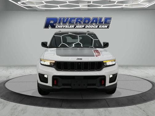 2022 Jeep Grand Cherokee Trailhawk