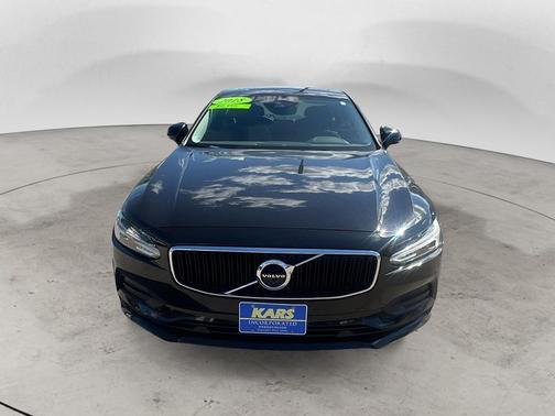 2018 Volvo S90 T5 Momentum