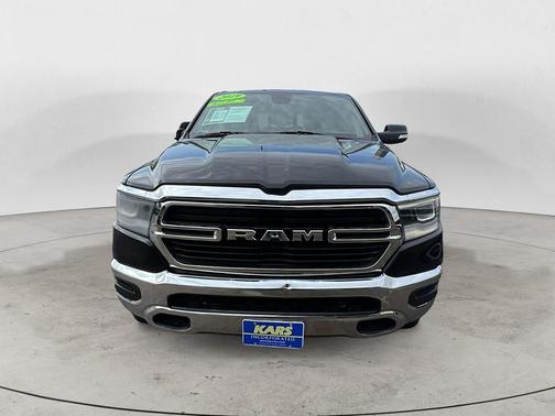 Diamond Black Crystal Pearlcoat 2019 RAM 1500 Big Horn