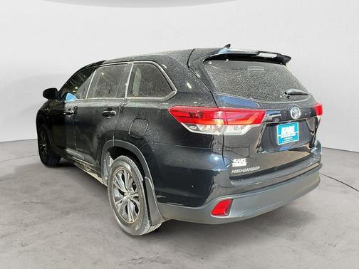 2017 Toyota Highlander LE