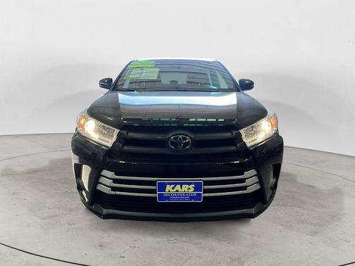 2017 Toyota Highlander LE