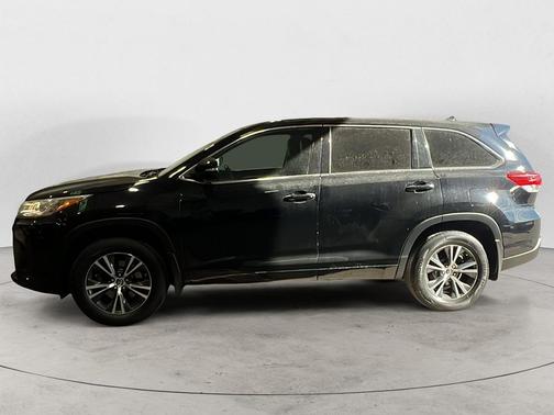 2017 Toyota Highlander LE
