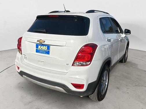 Summit White 2019 Chevrolet Trax LT