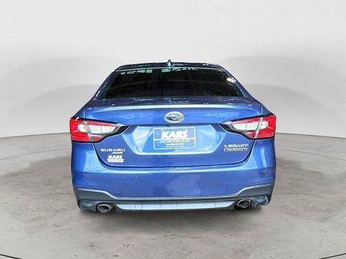 2022 Subaru Legacy Touring XT