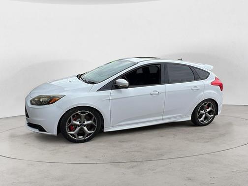 Oxford White 2014 Ford Focus ST