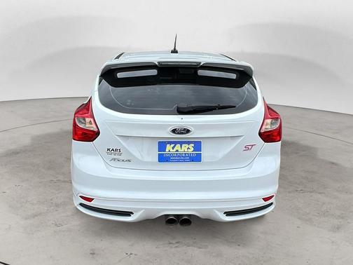 Oxford White 2014 Ford Focus ST
