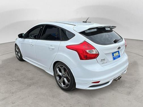 Oxford White 2014 Ford Focus ST