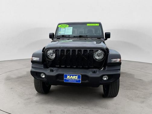 Black Clearcoat 2020 Jeep Gladiator Sport S