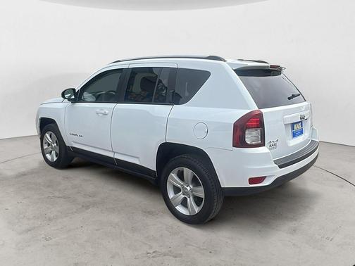 Bright White Clearcoat 2017 Jeep Compass Sport