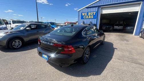 2018 Volvo S90 T5 Momentum