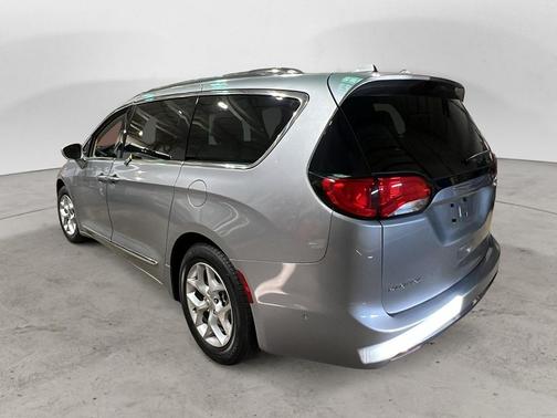 2018 Chrysler Pacifica Touring-L Plus