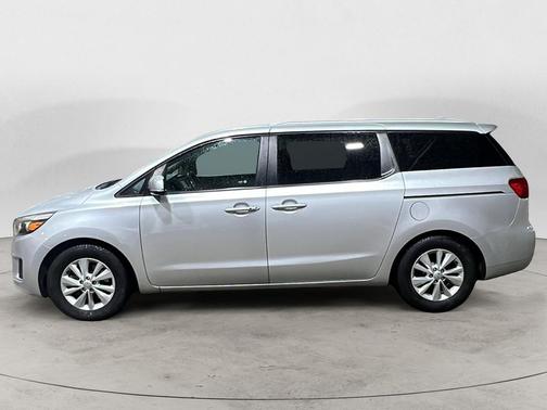 2018 Kia Sedona LX