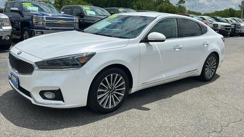 2017 Kia Cadenza Premium