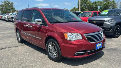 2014 Chrysler Town & Country Touring-L