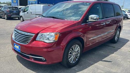 2014 Chrysler Town & Country Touring-L