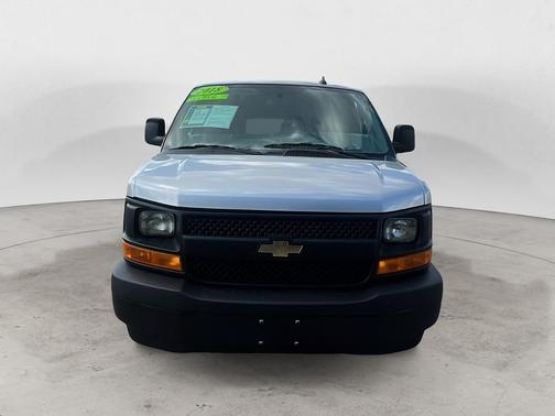 Silver Ice Metallic 2018 Chevrolet Express 3500 LS