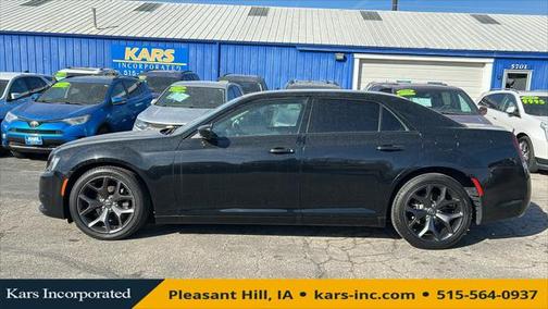 2020 Chrysler 300 Touring
