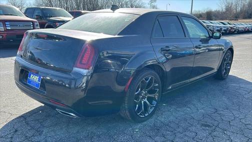 2020 Chrysler 300 Touring