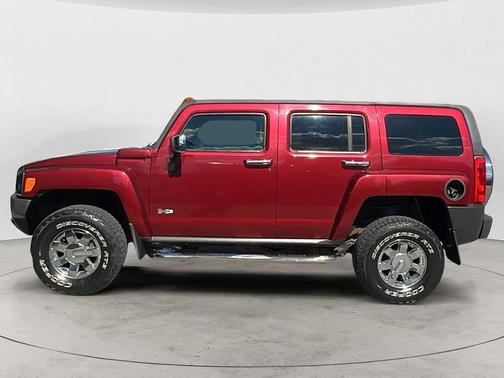 Victory Red 2010 Hummer H3 Base