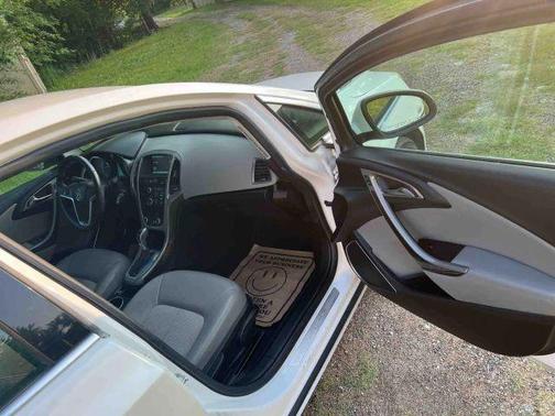 2014 Buick Verano Base