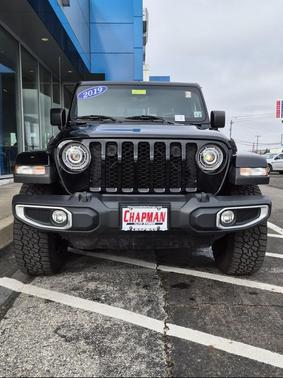 2022 Jeep Gladiator Sport S