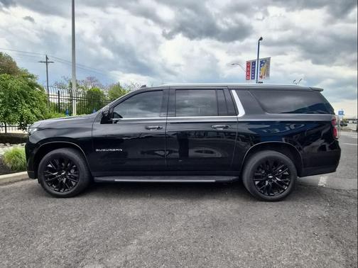 Black 2021 Chevrolet Suburban Premier