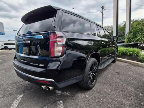 Black 2021 Chevrolet Suburban Premier